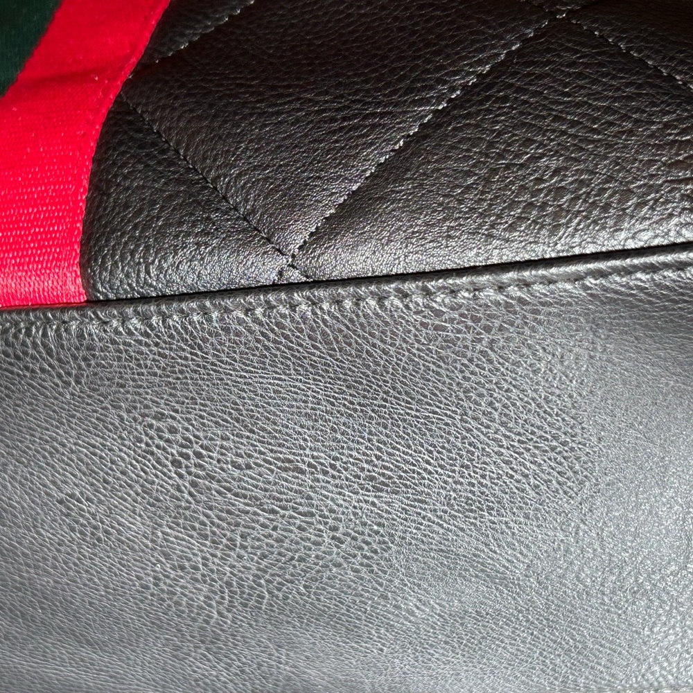 Alba Black Webbing & Bee Quilted Crossbody 18” x 11” x 5” NWT - Picture 13 of 15